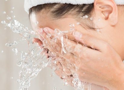 洗顔時の洗い流しの注意点