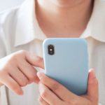 たるみの原因や予防・対策方法！顔のストレッチも解説